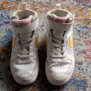 Nike Kids White and Yellow Sneakers